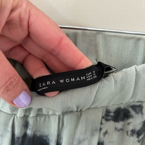 Zara Maxi Skirt - Picture 2 of 4